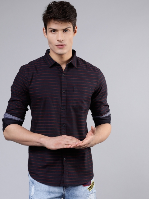 

HIGHLANDER Men Navy Blue & Red Slim Fit Striped Casual Shirt