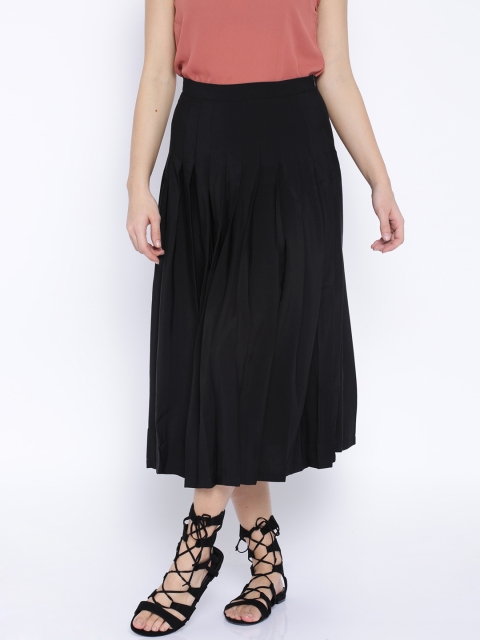 

Tokyo Talkies Black Flared Skirt