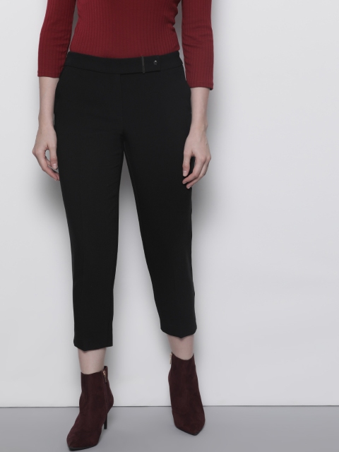 

DOROTHY PERKINS Women Black Tapered Fit Solid Petite Regular Trousers