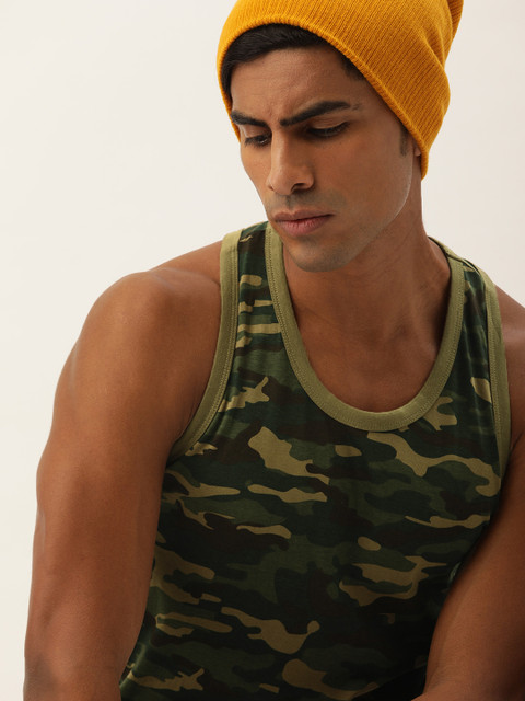

Difference of Opinion Men Green Khaki Printed Round Neck Pure Cotton T-shirt
