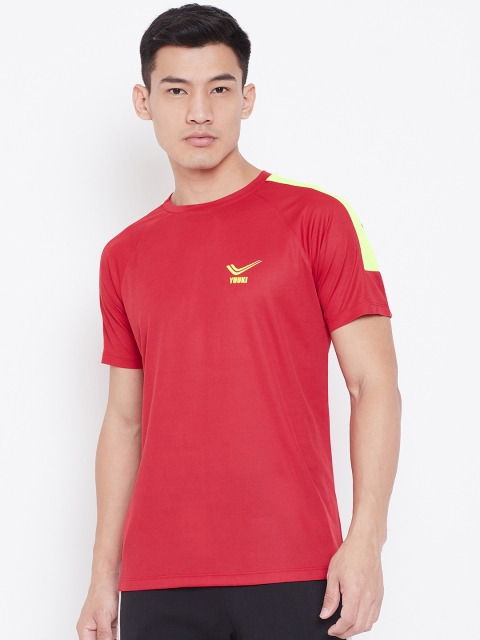 

Yuuki Men Red Solid Round Neck T-shirt