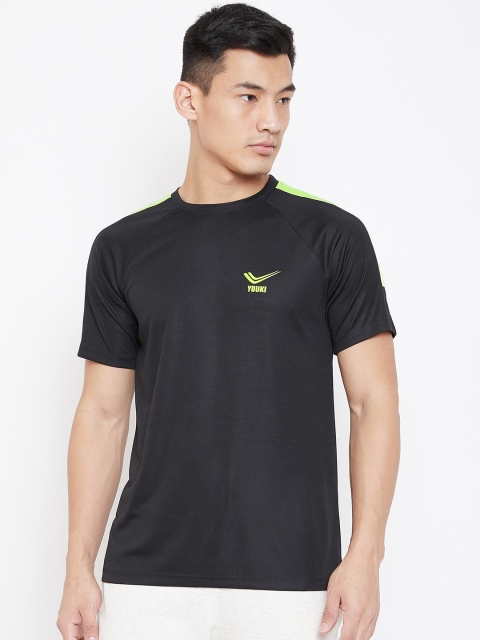 

Yuuki Men Black Solid Round Neck Training T-shirt