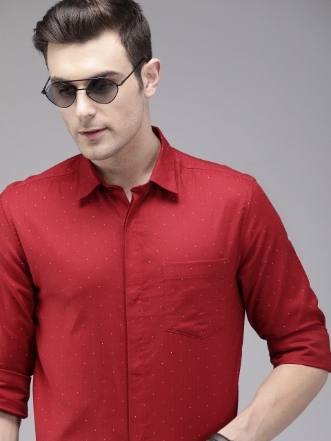 

TrueModa Men Red Slim Fit Printed Smart Casual Shirt