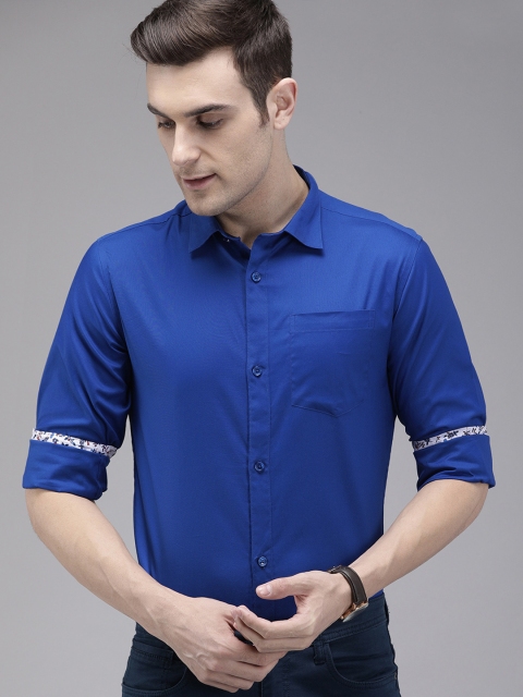 

TrueModa Men Blue Slim Fit Solid Smart Casual Shirt