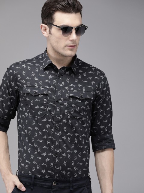 

TrueModa Men Black & Grey Slim Fit Printed Smart Casual Shirt
