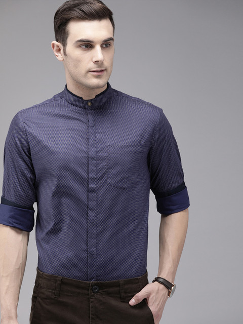 

TrueModa Men Navy Blue & Beige Slim Fit Self-Design Smart Casual Shirt