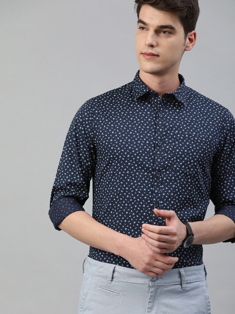 

TrueModa Men Blue Slim Fit Printed Smart Casual Shirt