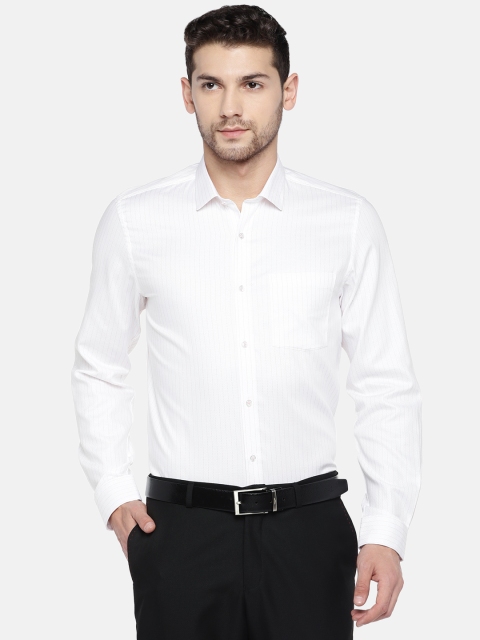 

Turtle Men White Relaxed Slim Fit Striped Formal Shirt