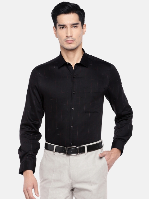 

Turtle Men Black Relaxed Slim Fit Printed Formal Shirt