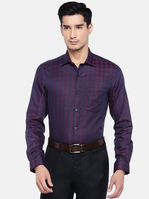 

Turtle Men Maroon & Navy Blue Slim Fit Checked Formal Shirt