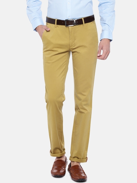 

Turtle Men Khaki Tapered Fit Solid Chinos