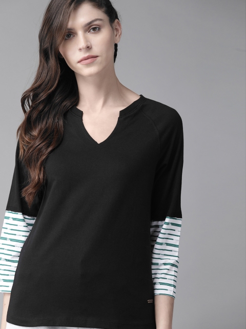 

Roadster Women Black Solid V-Neck T-shirt