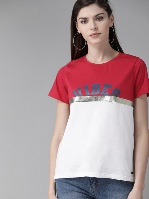

Roadster Women Red & White Colourblocked Round Neck T-shirt