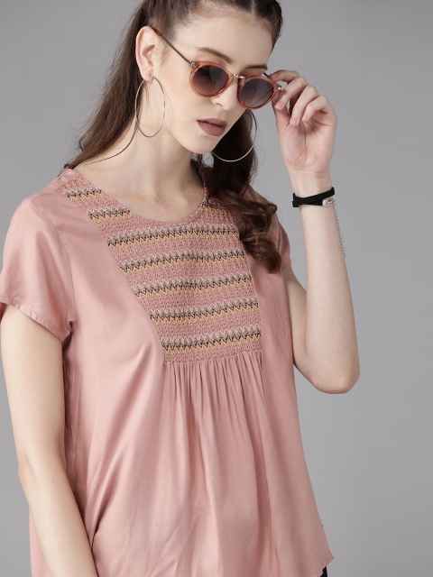 

The Roadster Lifestyle Co ECOVERO Greenturn Women Peach-Coloured Smocked Sustainable Top