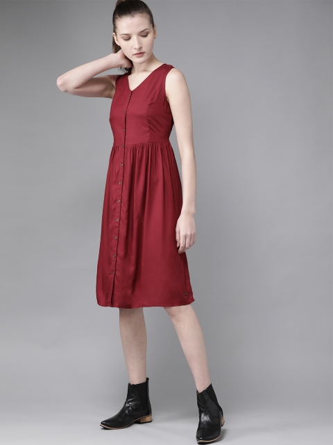 

Roadster GreenTurn Women Maroon Solid A-Line Sustainable Dress