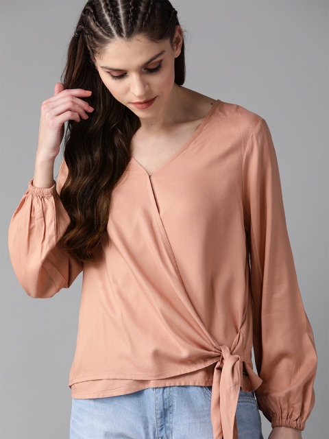 

The Roadster Lifestyle Co Women Peach-Coloured Solid Wrap Sustainable Top