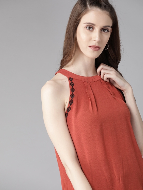 

The Roadster Lifestyle Co ECOVERO Greenturn Women Rust Red Solid Sustainable Top