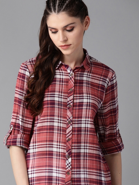 

The Roadster Lifestyle Co Women Pink & Purple Checked High-Low Casual Shirt