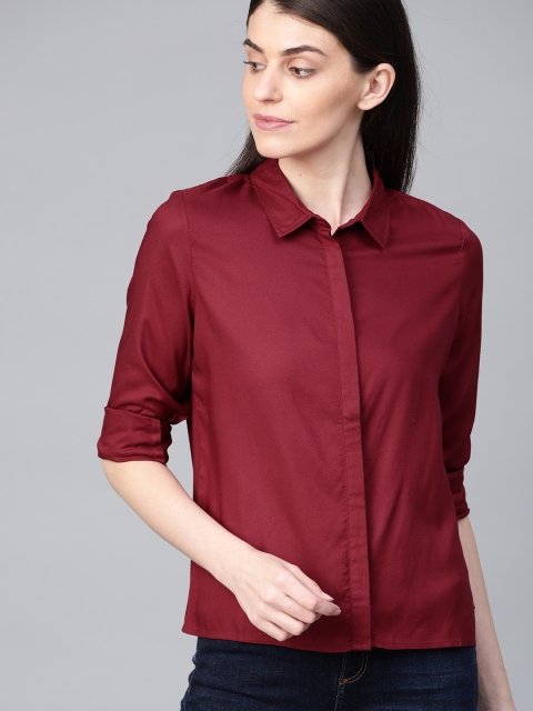 

The Roadster Lifestyle Co Women Maroon Regular Fit Solid Sustainable Casual Shirt