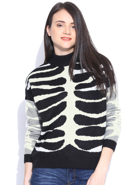 

Vero Moda Off-White & Black Sweater
