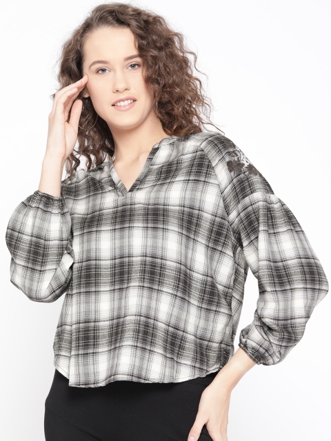 

AMERICAN EAGLE OUTFITTERS Women White & Black Checked High-Low Top
