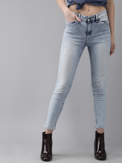 

The Roadster Lifestyle Co Women Blue Skinny Fit Mid-Rise Low Distress Stretchable Cropped Jeans