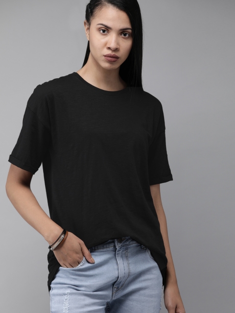 

Roadster Women Black Solid Round Neck T-shirt