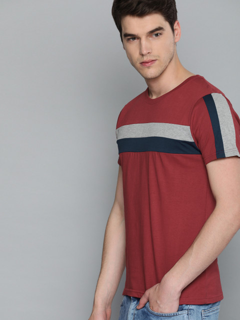 

HERE&NOW Men Maroon & Grey Striped Round Neck T-shirt