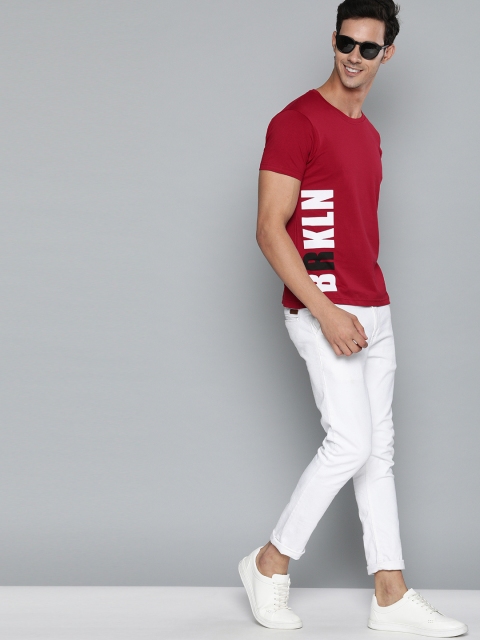 

HERE&NOW Men Red & White Printed Round Neck T-shirt