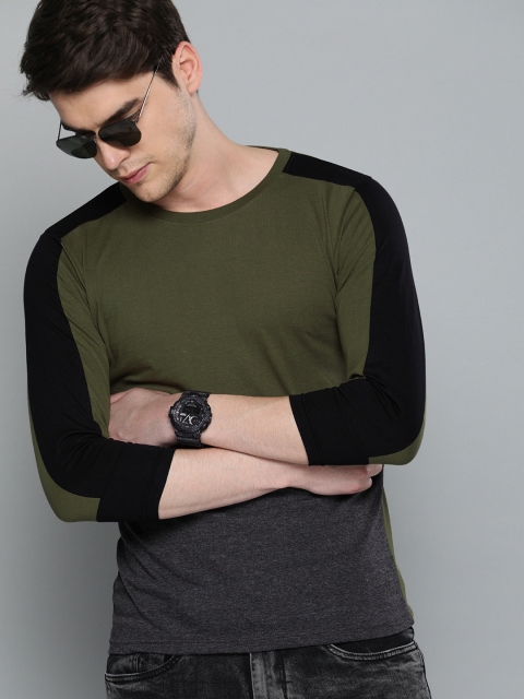 

HERE&NOW Men Olive Green & Grey Colourblocked Round Neck T-shirt