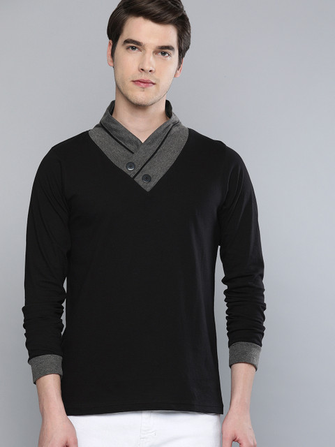 

HERENOW Men Black Solid V-Neck Pure Cotton T-shirt