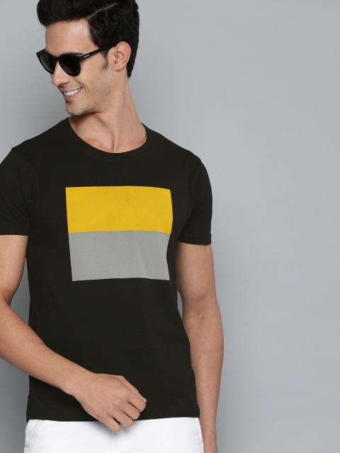 

HERENOW Men Black Printed Round Neck Pure Cotton T-shirt