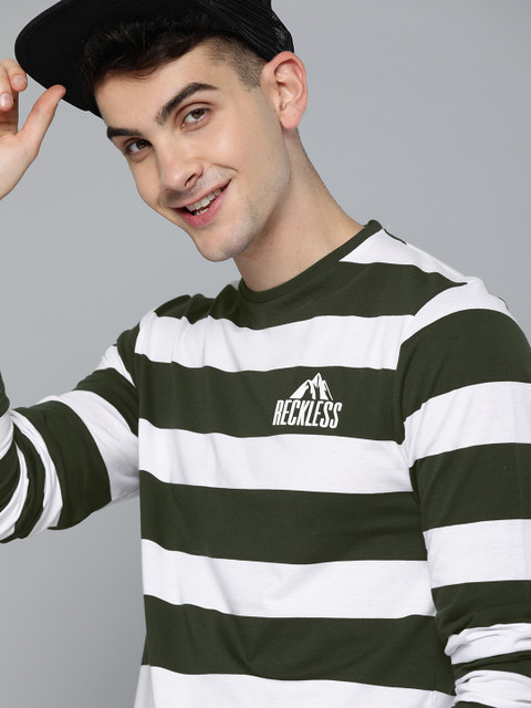 

HERE&NOW Men White & Green Striped Round Neck T-shirt