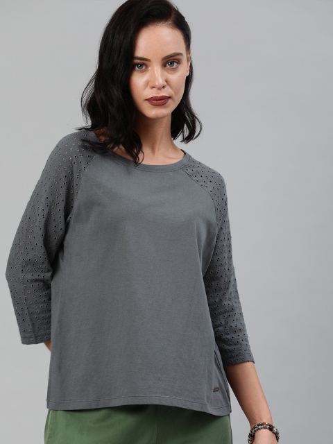 

Roadster Women Grey Solid Round Neck T-shirt with Hakoba Detailed Sleeves