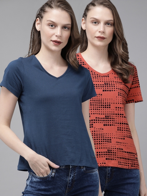 

Roadster Women Pack of 2 Navy Blue & Coral Red Solid V-Neck T-shirt