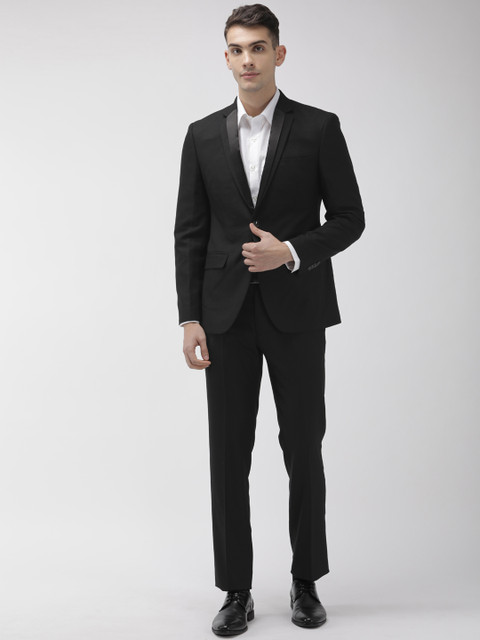 

Park Avenue Black Solid Super Slim Fit Single-Breasted Party Suit