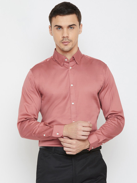 

SELECTED Men Dusty Pink Slim Fit Solid Knitted Party Shirt
