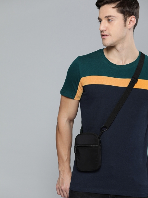 

SINGLE Men Navy Blue & Green Colourblocked Round Neck T-shirt