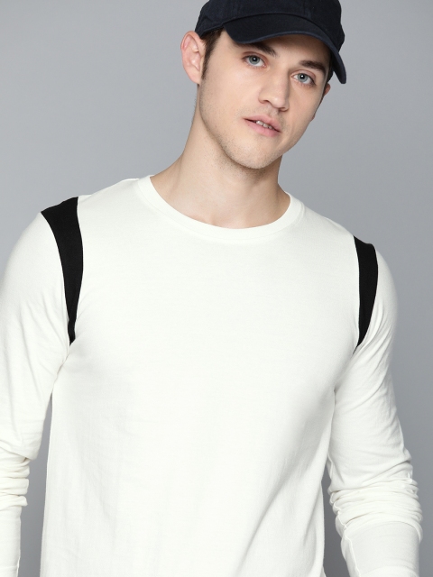

SINGLE Men Off-White Slim Fit Solid Round Neck T-shirt