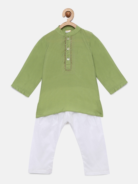 

Aomi Boys Green & White Solid Kurta with Pyjamas