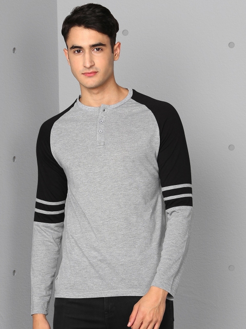 

Metronaut Men Grey Melange Solid Henley Neck T-shirt