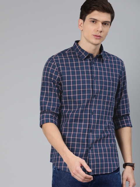 

Metronaut Men Navy Blue & White Regular Fit Checked Casual Shirt