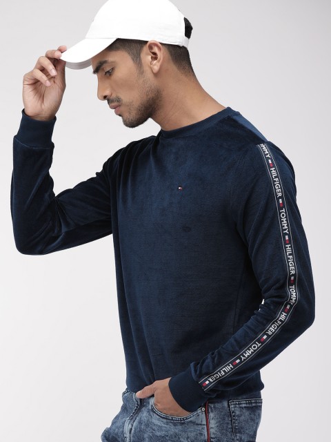 

Tommy Hilfiger Men Navy Blue Solid Sweatshirt