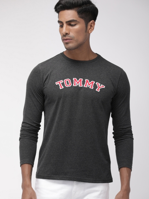 

Tommy Hilfiger Men Charcoal Grey Solid Round Neck T-shirt