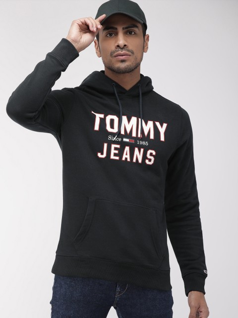 

Tommy Hilfiger Men Black Printed Hooded Sweatshirt