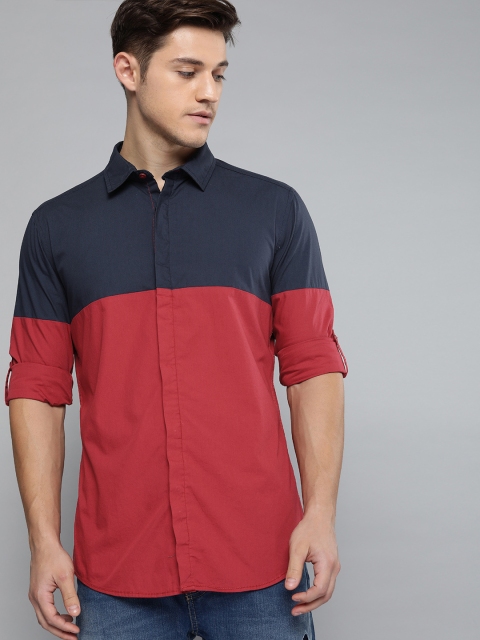 

HERE&NOW Men Red & Navy Blue Slim Fit Colourblocked Casual Shirt