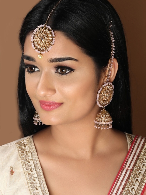 

Rubans Gold-Plated White Kundan Jewellery Set
