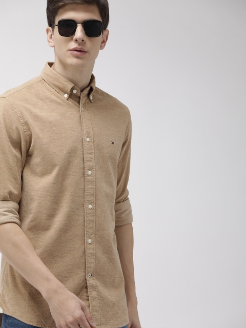 

Tommy Hilfiger Men Khaki Regular Fit Solid Corduroy Casual Shirt