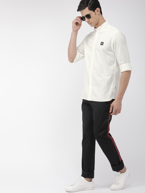 

Tommy Hilfiger Men White Regular Fit Solid Casual Shirt