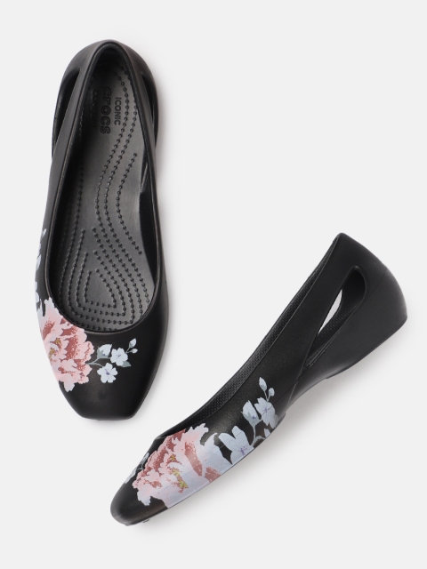 

Crocs Women Black Printed Ballerinas